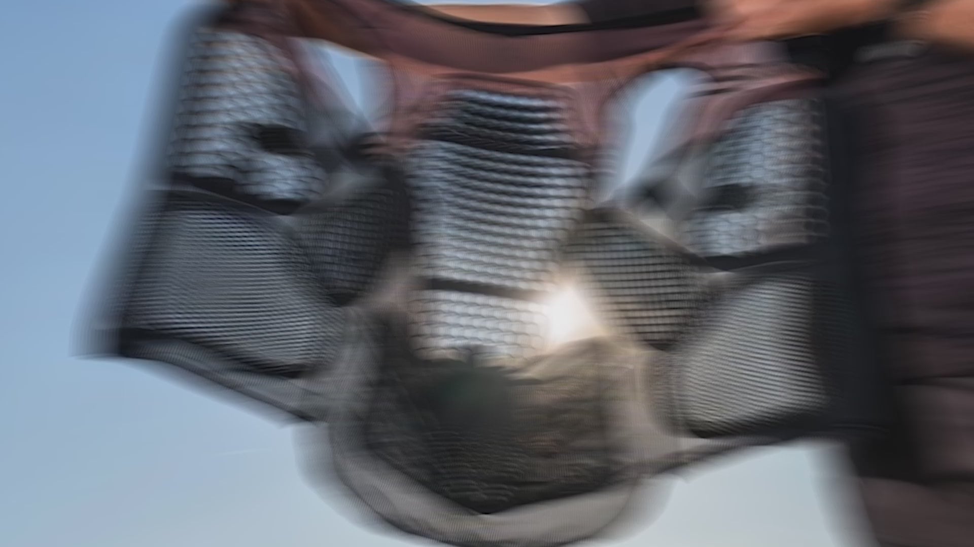 Cargar video: Rockintor Airvora CE Level 2 Armor